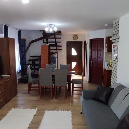 Bazsi Apartman Hajduszoboszlo Ngoại thất bức ảnh