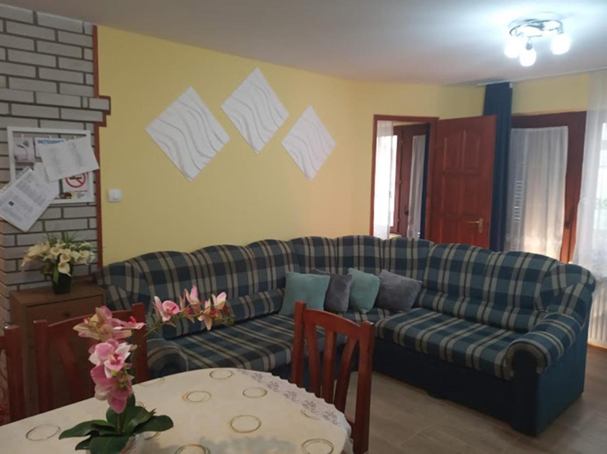 Bazsi Apartman Hajduszoboszlo Ngoại thất bức ảnh