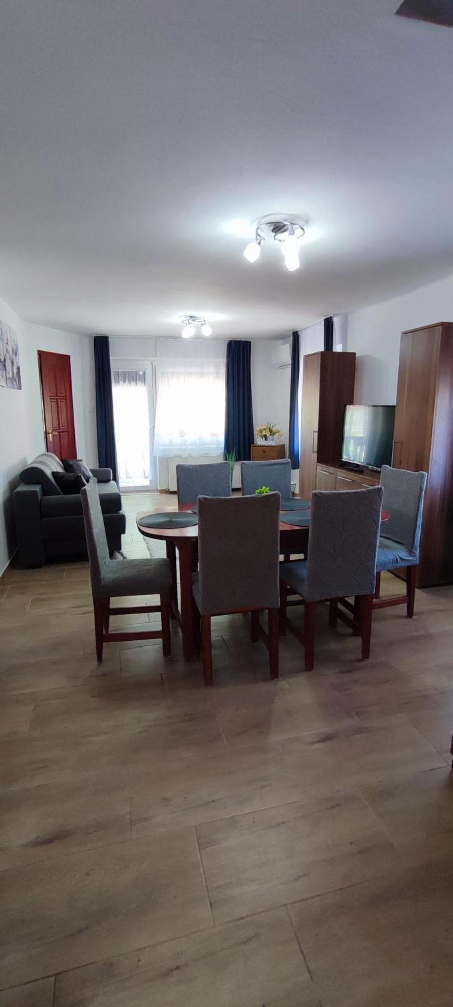 Bazsi Apartman Hajduszoboszlo Ngoại thất bức ảnh