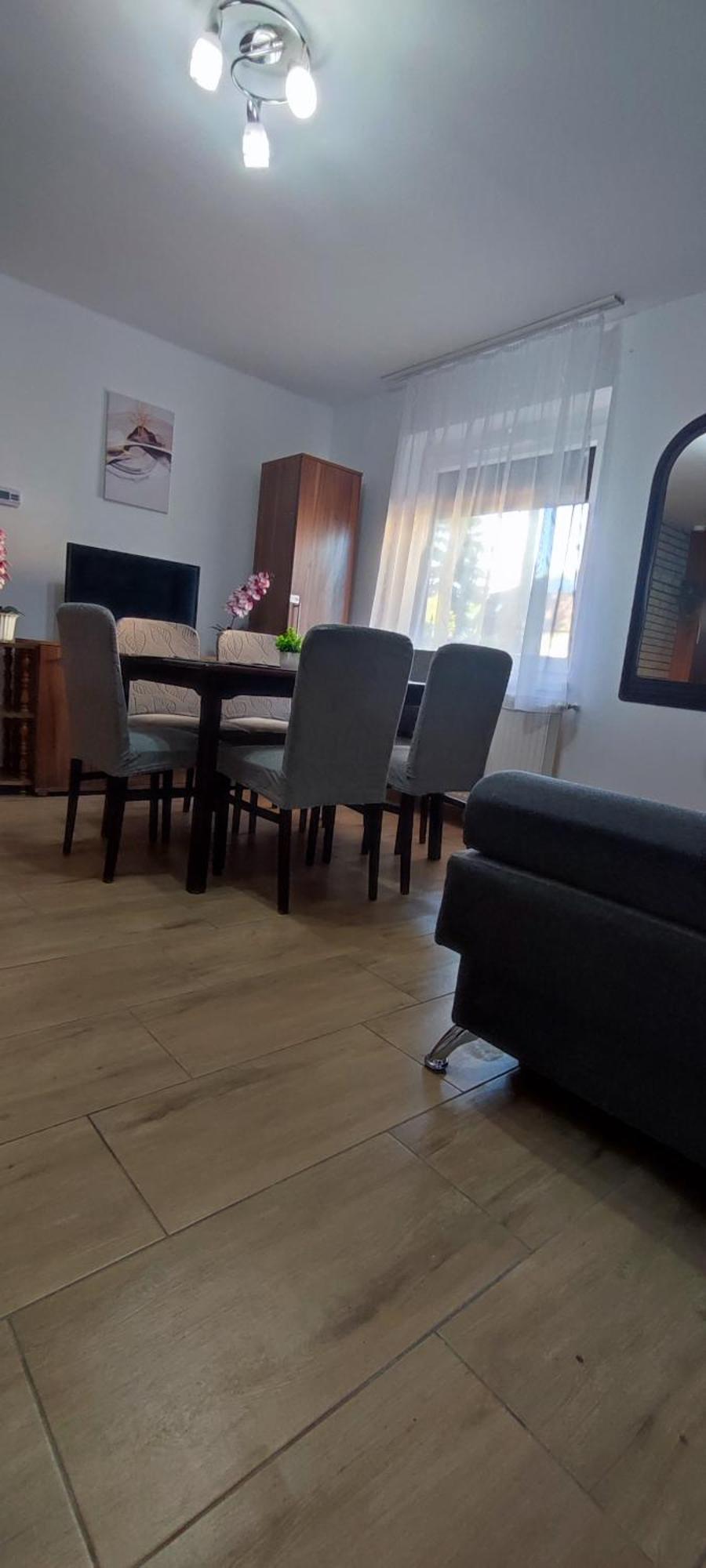 Bazsi Apartman Hajduszoboszlo Ngoại thất bức ảnh